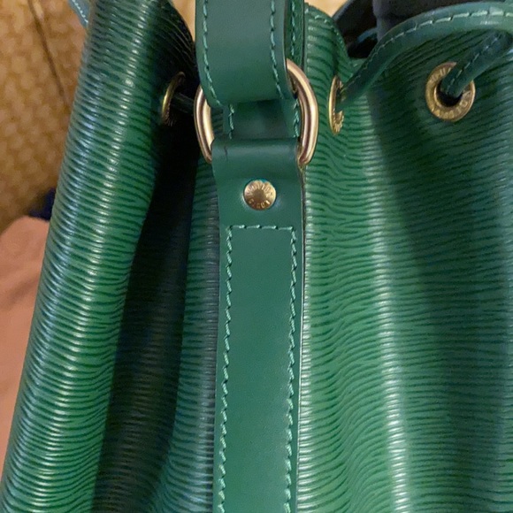 Perfect!! Louis Vuitton Noe epi green leather bucket handbag - Picture 8 of 16